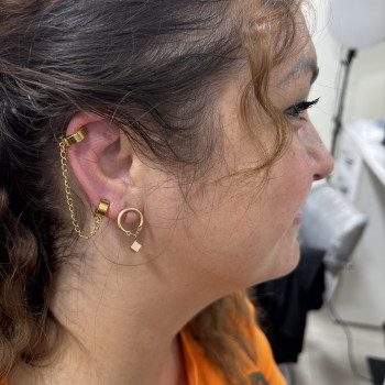 Пирсинг #Двойной прокол с двойной сережкой #Харьков #