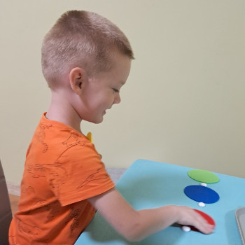 Логопедична корекція
                    Логопедический центр Olive Одесса