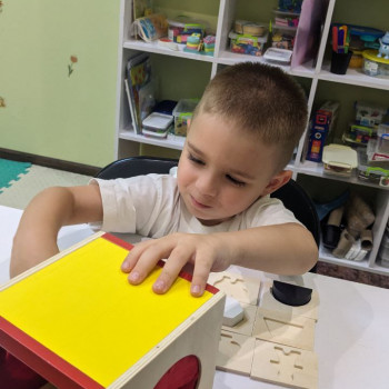 Психолого-педагогічна корекція
                    Логопедический центр Olive Одесса