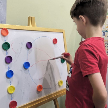 Психолого-педагогічна корекція
                    Логопедический центр Olive Одесса