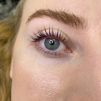 Ламінування вій