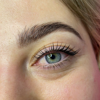 Ламинирование ресничек
                    Лешмейкер Ксения Киев