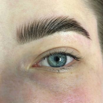 Долговременная укладка бровей (ламинирование бровей)
                    Лешмейкер Ксения Киев