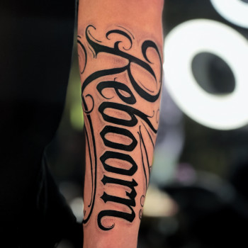 Крутий напис😎

      ёлоккотовского    