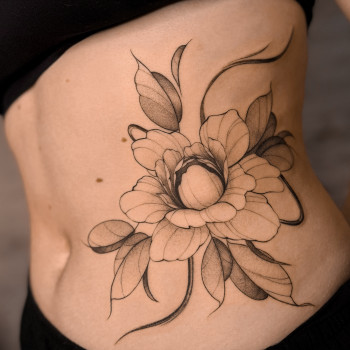 Середнє тату
                    Тату салон TATTOO LAMARCH Киев