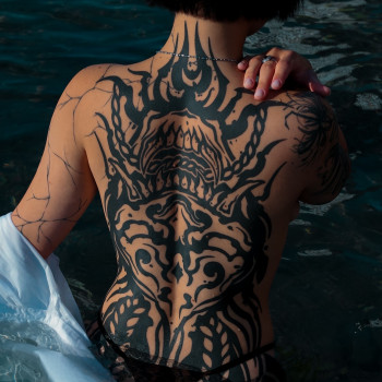 Велике тату
                    Тату салон TATTOO LAMARCH Київ