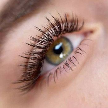 Нарощування вій Мокрий ефект
                    Мастер депиляции Світлана Черкассы