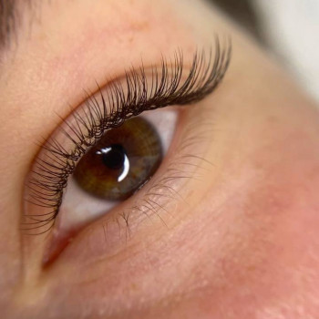 Нарощування вій Класика