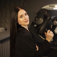 Тритментолог Ангеліна Сапіташ на Barb.ua