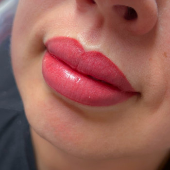 Татуаж / Перманентний макіяж губ
                    Мастер перманентного макияжа Инна Львов