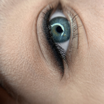 Татуаж век
                    Мастер перманентного макияжа Елена Кривой Рог