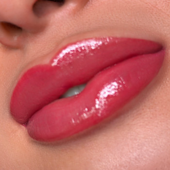 Перманентний макіяж губ
                    Мастер перманентного макияжа Алёна Киев