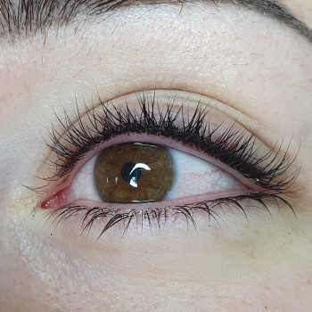 Міжвійова стрілка
                    Мастер перманентного макияжа Алёна Киев