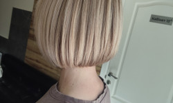 Бобкаре, шеггі каре Перукар-колорист Рясна Кременчук