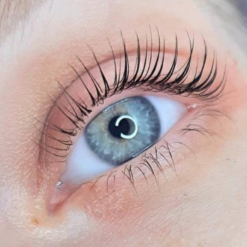 Ламінування вій
                    Перукар-стиліст Марина Вишневе