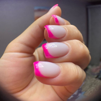 Манікюр
                    Майстер манікюру Виктория Шостка