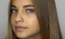 Пірсинг носу Мастер по пирсингу Ангелина Киев