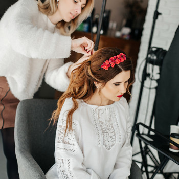 Макияж
                    Визажист Ольга Днепр