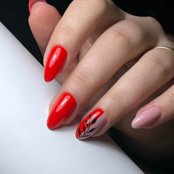 Покриття гель-лаком
                    Майстер манікюру Альона Овчаренко Черкаси