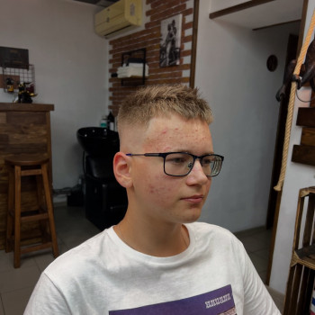 Кроп фейд чоловічі стрижки, фото - Барбершоп Art LAMPA Barbershop