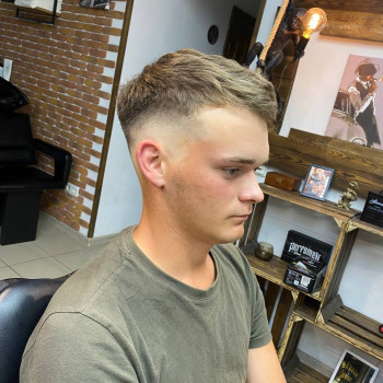 гарні чоловічі стрижки