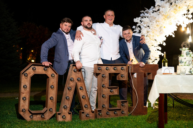  #weddingkyiv #цікавіФакти #цілування #weddindphotographerkyiv #weddingphotography #весільнийфотограф #весільнийфотографкиїв #фотографкиїв #eremeev_ph #eremeywed #весіллякиїв #весілля2026, фото - Семейный фотограф Алексей Еремеев