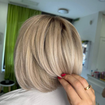 Фарбування з освітленням, шатуш
                    Салон красоты Fargo Киев