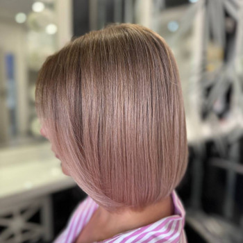 Фарбування з освітленням, шатуш
                    Салон красоты Fargo Киев