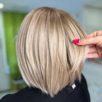 Фарбування з освітленням, шатуш
                    Салон красоты Fargo Киев