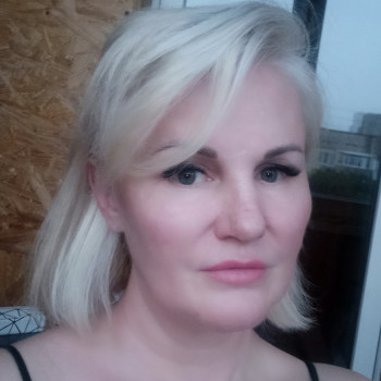 Фарбування коріння волосся
                    Парикмахер-колорист Ольга Днепр