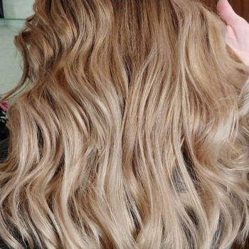 Тонування волосся
                    Перукар-колорист Ольга Дніпро