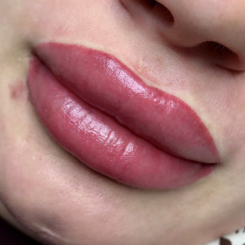 Перманентний макіяж
                    Мастер перманентного макияжа Юлия Черновцы