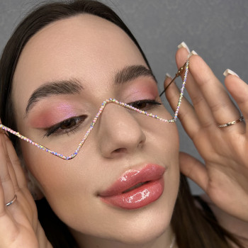  #легкиймакіяж #курсимакіяждлясебе #онлайнурокмакіяжу, фото - Викладач курсів краси Irina Sapchenko