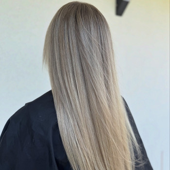 AirTouch
                    Перукар Анастасия Чернівці