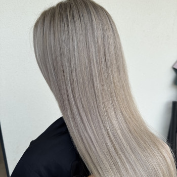 Мілірування волосся
                    Перукар Анастасия Чернівці