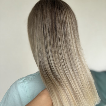 Мілірування волосся
                    Перукар Анастасия Чернівці