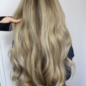 Складні техніки фарбування
                    Перукар Анастасия Чернівці