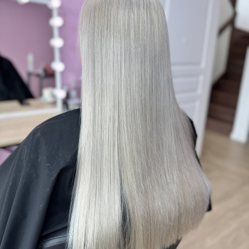 Складні техніки фарбування
                    Перукар Анастасия Чернівці