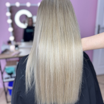 Холодна реконструкція волосся
                    Парикмахер Анастасия Черновцы