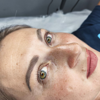 Ламинирование ресниц
                    Мастер перманентного макияжа Наталия Каменское