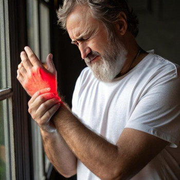 Крапельниця ЗОЛЕУМ при ОСТЕОПАРОЗІ (для жінок та чоловіків)
                    Врач-косметолог Юлія Луцк