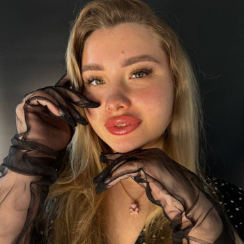 Перманентний макіяж губ
                    Тату мастер Дарина Буча