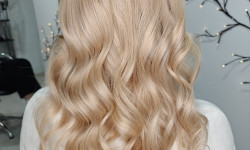 Тотальный блонд Салон краси  Дніпро