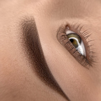 Татуаж бровей