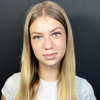 Промінці
                    Лешмейкер Анастасія Київ