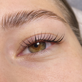 Ламінування вій