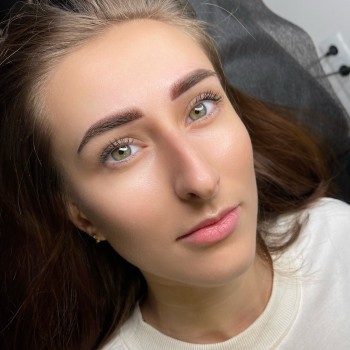 Брови сразу после процедуры ✨