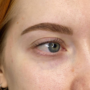 Оформлення та ламінування брів і вій
                    Мастер по наращиванию волос Яна Киев