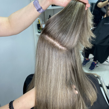 Еіртач Аіртач
                    Перукар-колорист Олеся Дніпро