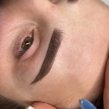 Перманент брів
                    Лешмейкер Нина Николаев